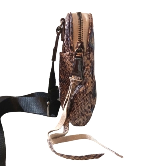 Aimee Kestenberg Crossbody Wallet - Picture 3 of 12